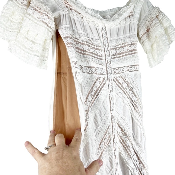 CINQ A SEPT Naya Ivory Lace off the shoulder Fitted Layered Ruffle Dress Size 10 - Picture 7 of 13
